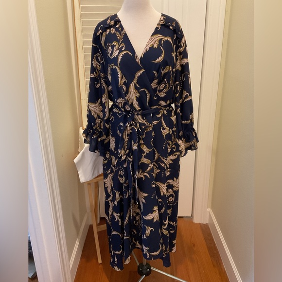 Tahari Dress Surplice High Low Size 14P - Picture 1 of 10